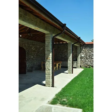 Yustina Casa de hóspedes Ustina