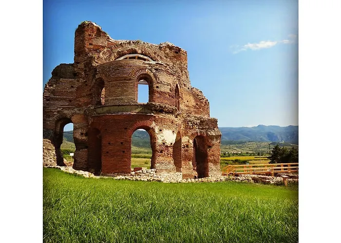 Къща за гости Yustina *